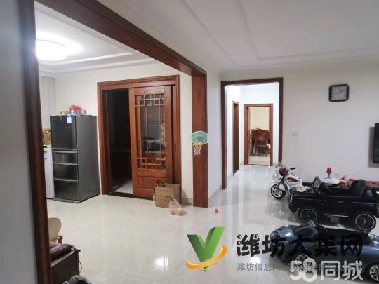 文昌花園3室2廳2衛(wèi)