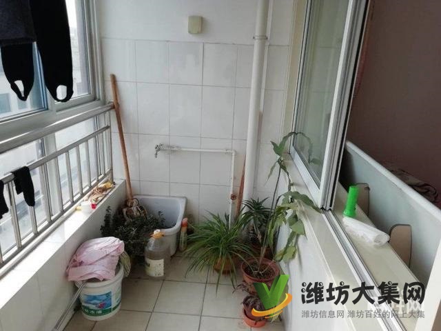 41萬搶青云花園3室好房，多層1樓精裝，帶倉庫，搶到賺到