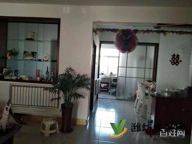 奎文區(qū)泰華北 萬達(dá)近福壽街一樓帶院89平3室 精裝