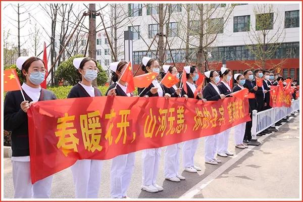 濰坊市中醫院最高禮遇迎接援鄂戰疫英雄回家