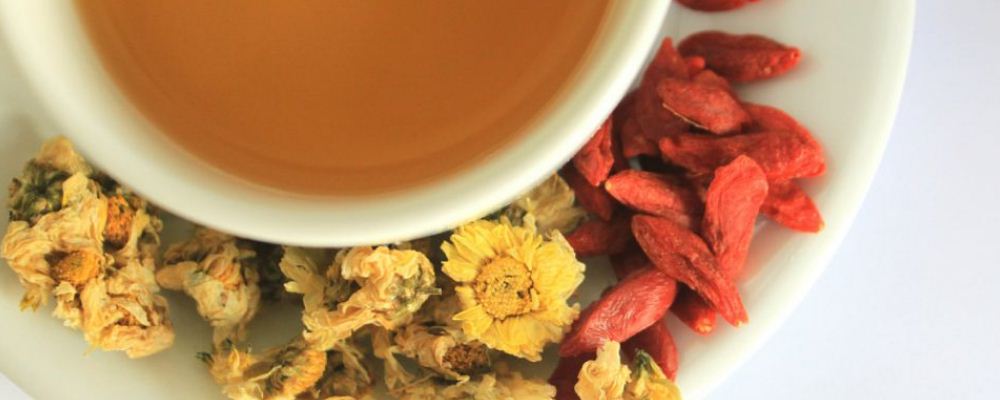 孕婦可以喝菊花茶嗎 這幾種茶水適合孕婦喝要試試 孕婦可以喝菊花茶嗎 孕婦可以喝什么茶 洋甘菊茶孕婦可以喝嗎