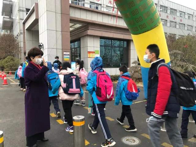 多圖直擊!濰坊中小學(xué)開學(xué)啦