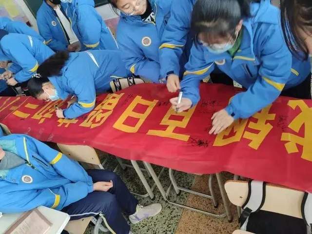 多圖直擊!濰坊中小學(xué)開學(xué)啦