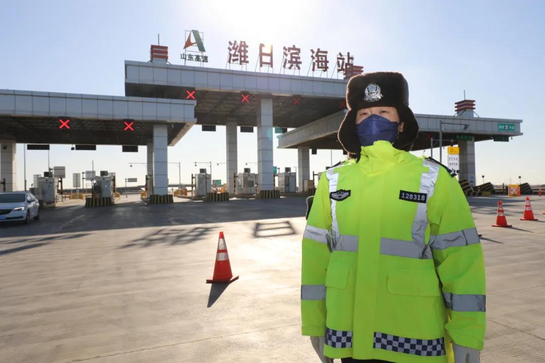 濰坊公安:巾幗建新功┃堅守一線 守護平安